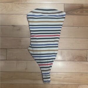 URBAN OUTFITTERS STRIPED STRAPLESS BODYSUIT